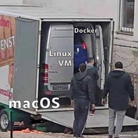 525702